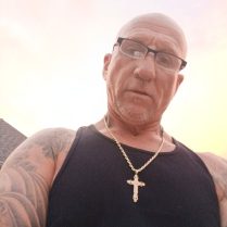 Edward Tesko, 56 years old, StraightBeaumont, USA